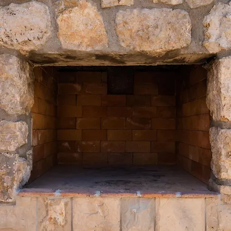 Pod Nespolom - One Bedroom With Terrace * Trsteno