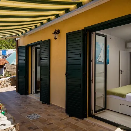 Pod Nespolom - One Bedroom With Terrace Apartmán