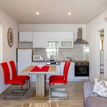Pod Nespolom - One Bedroom With Terrace Трстено