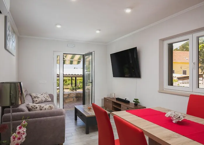 Pod Nespolom - One Bedroom With Terrace טרסטנו